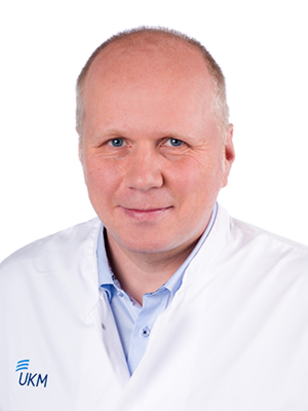 Portraitaufnahme von Philippe Grieshaber aus der UKM Kinderherzchirurgie